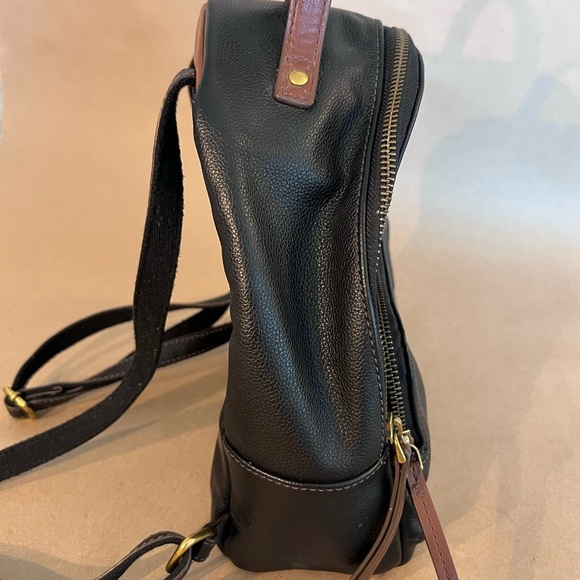 Fossil Black Genuine Leather Brown Gold Hardware Small Zip Backpack Felicity - Picture 4 of 13